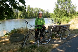 me along the Willamette River