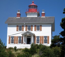 yaquina bay lighthouse